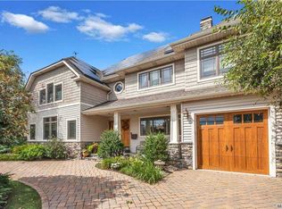 18 Cail Dr, East Rockaway, NY 11518