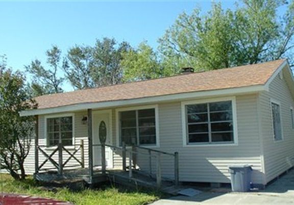2nd image of 5961 Pat Ave