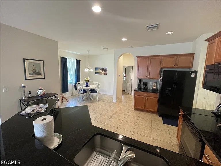 10457 Materita Dr — Photo 6