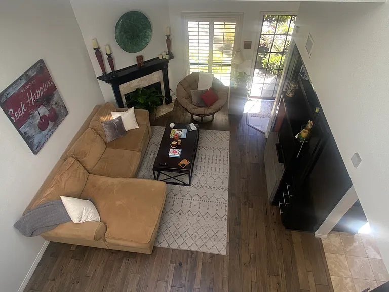 345 University Dr #D4 — Photo 7