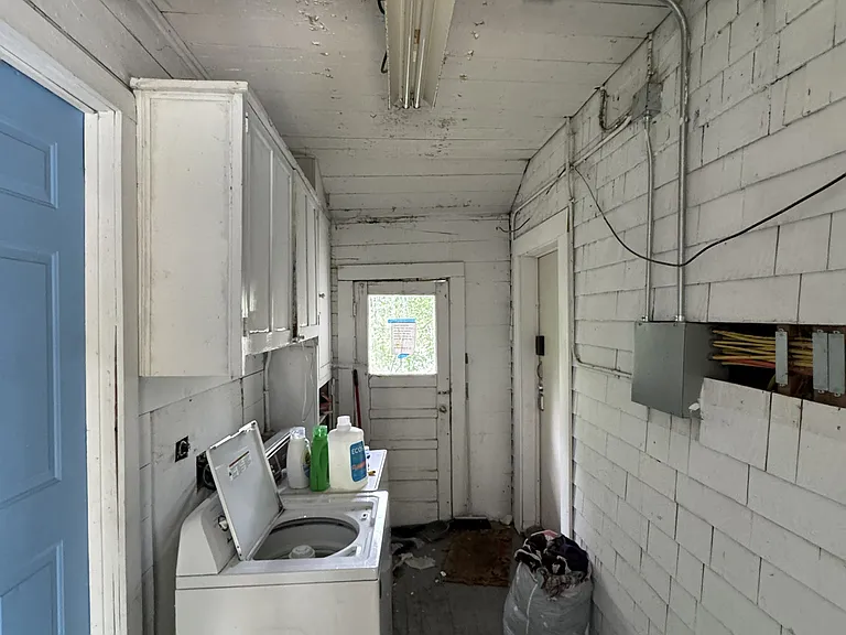 1000-1002 NE Maple St #1000 — Photo 16