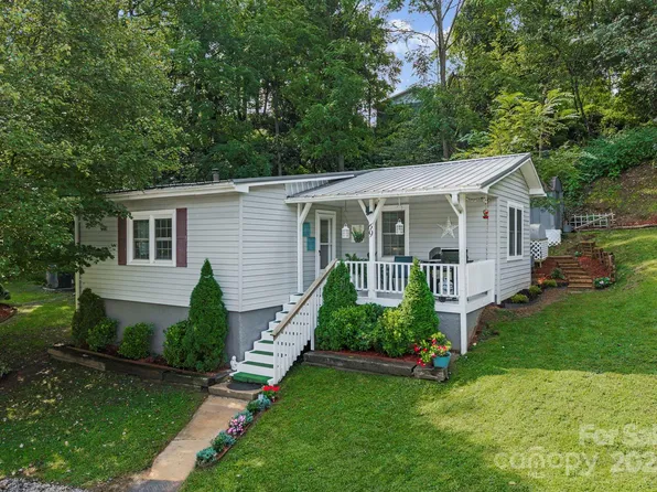 69 Devlin St, Canton, NC 28716
