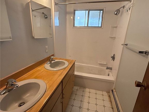 5th image of 7090 Euclid Chardon Rd