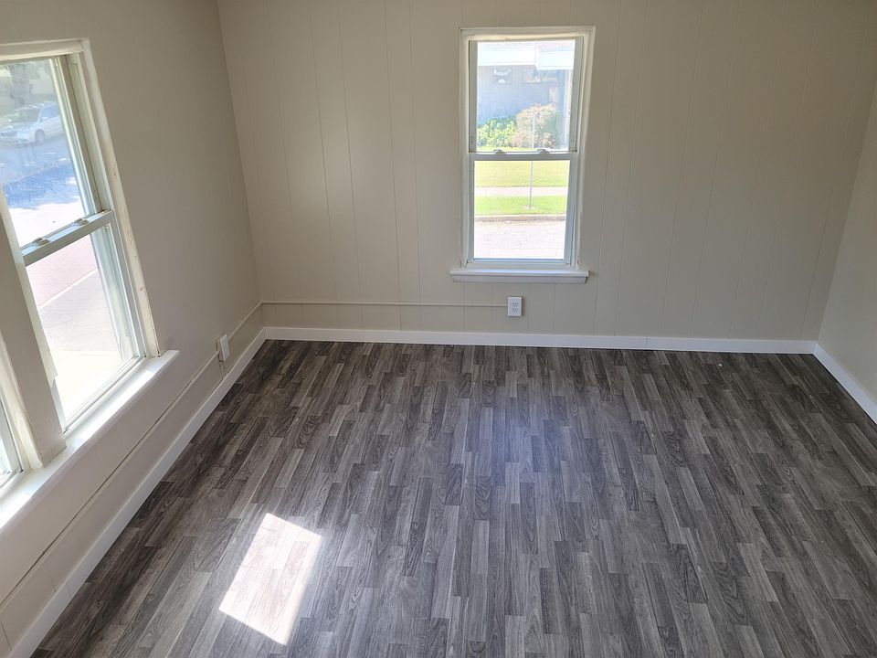 Large Bedroom
