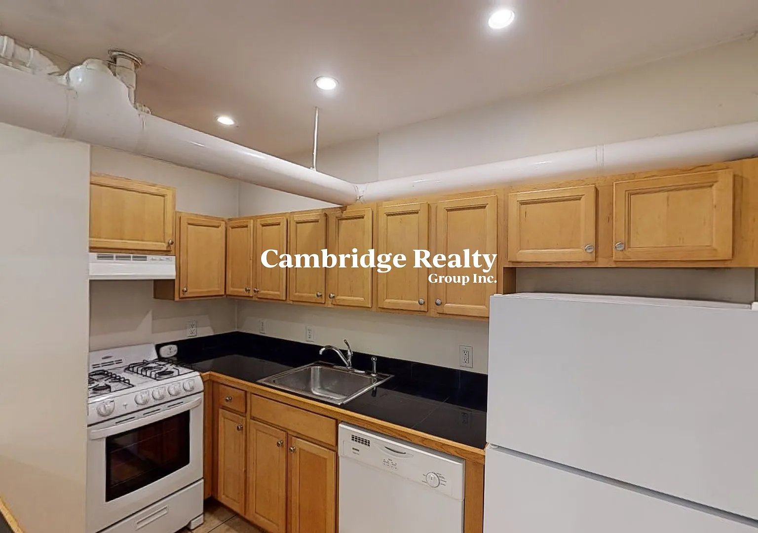 1 bed, 1.0 bath, 700 sqft, $2,295 — Photo 2