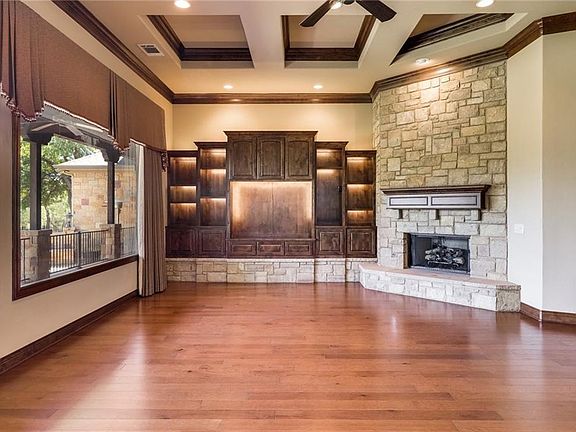 5th image of 3911 Malaga Dr