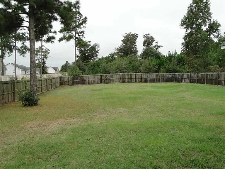 203 Smallberry Ct — Photo 11