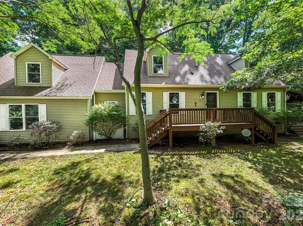 142 Blake Dr, Canton, NC 28716