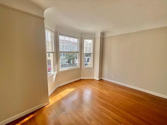 5th image of 2424 Francisco St APT 1