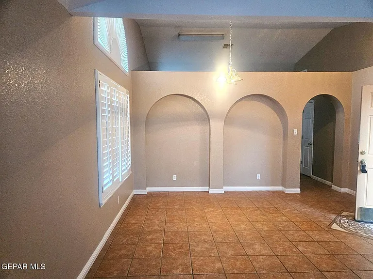 1329 Desierto Rosa Pl — Photo 4