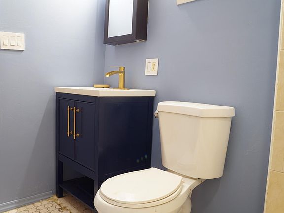 2nd image of 18 Liberty Ave #5