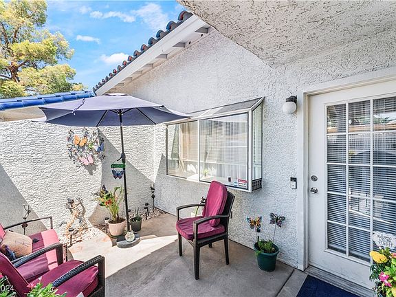 5th image of 2024 Bavington Dr Unit D