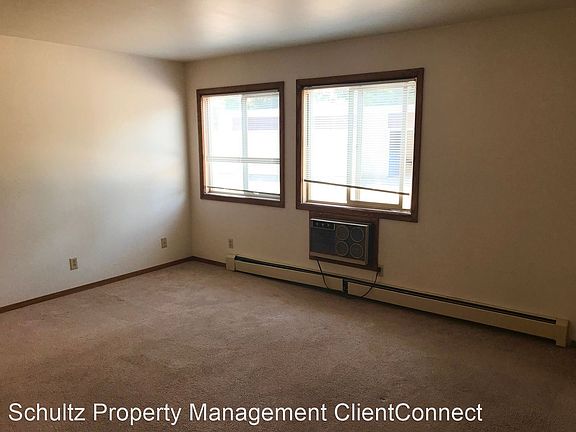 5th image of 3825 Roberts Dr Unit 3