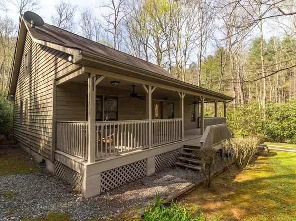 106 Cabin Creek Rd, Sylva, NC 28779