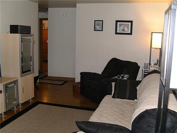 5th image of 1620 98th St