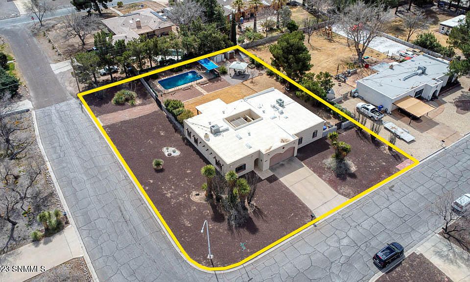 1st image of 3006 Camino Real