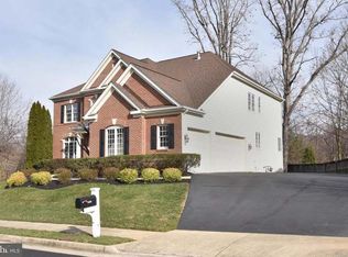1407 Northpoint Glen Ct, Herndon, VA 20170