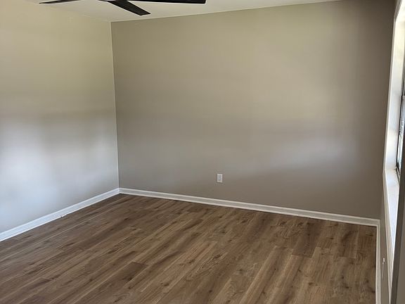 2nd image of 646 Clearview St