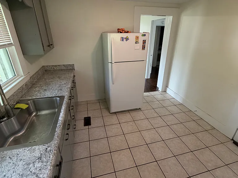 1317 Katherine St NW — Photo 9