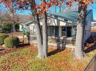 267 Long Acres Dr, Sunrise Beach, MO 65079