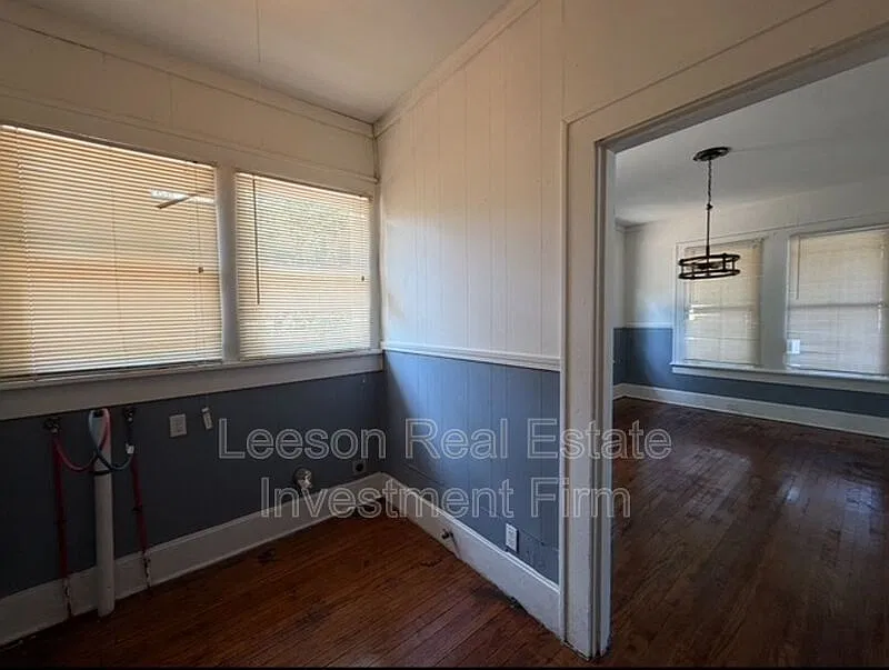 3 bed, 1.0 bath, 1400 sqft, $810 — Photo 4