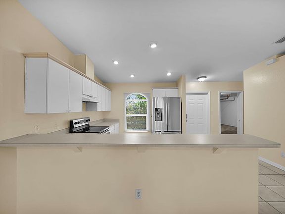 4th image of 3738 Santa Barbara Blvd