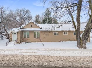 837 S Stephenson Ave, Iron Mountain, MI 49801