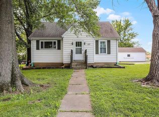 107 Hickory St, New Haven, MO 63068