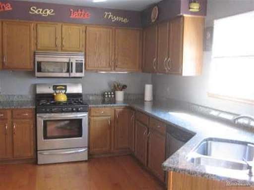 4th image of 47886 Applewood Dr