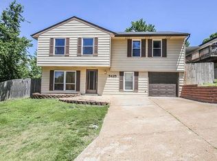 5425 Winthrop Dr, High Ridge, MO 63049