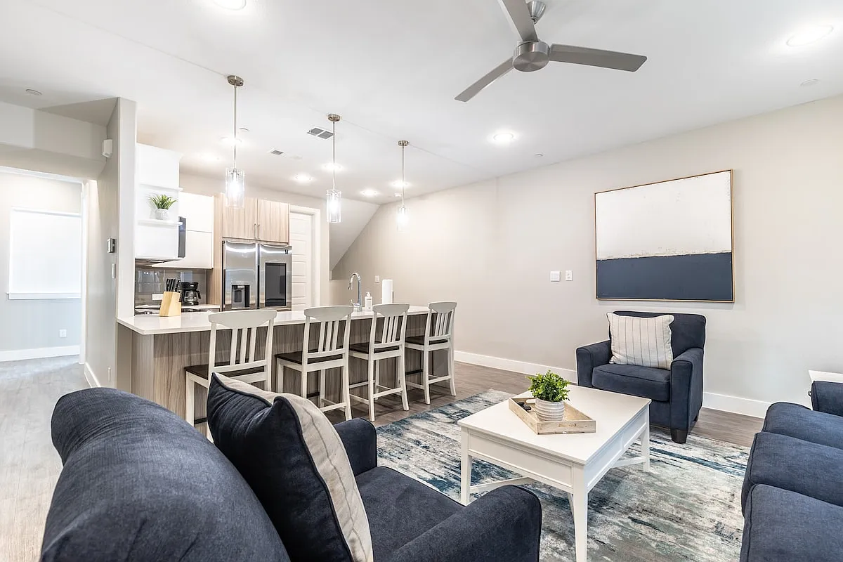 2 bed, 1288 sqft, $4,500 — Photo 4