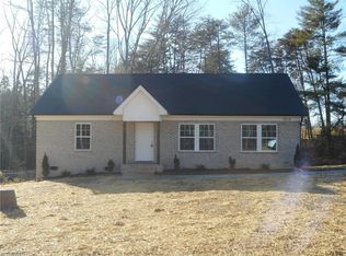 8503 Altavista Dr, Stokesdale, NC 27357