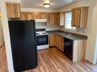 2009 10th St, Springfield, OR 97477