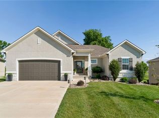1008 Churchill Cir, Raymore, MO 64083