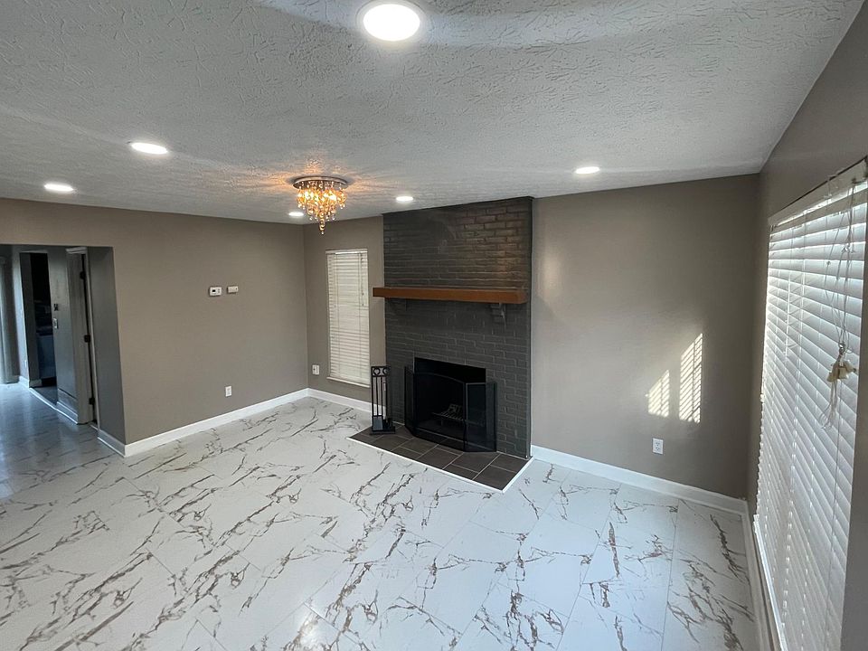 1st image of 7751 Amber Falls Ct