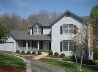 862 Plymouth Rock Dr, Saint Louis, MO 63131