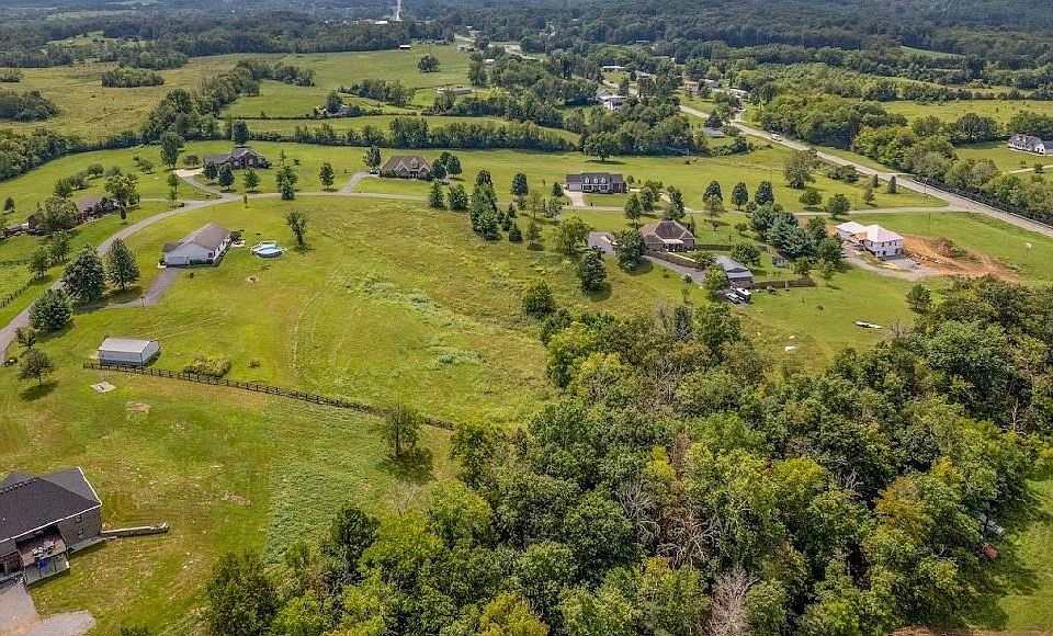 999 Trinity Dr, Stanford, KY 40484 MLS CK8909283 Zillow
