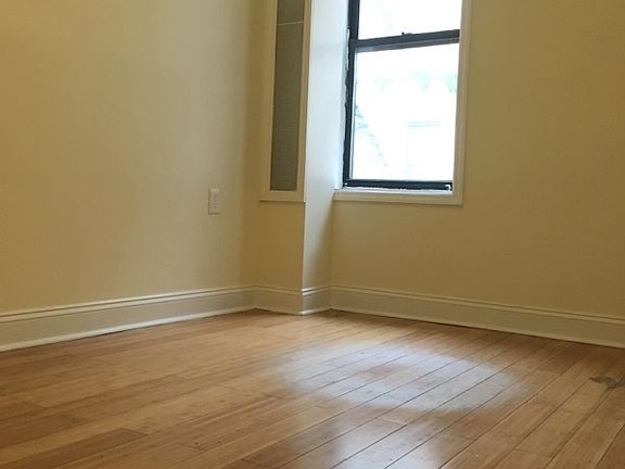 4th image of 666 Ocean Ave APT D2