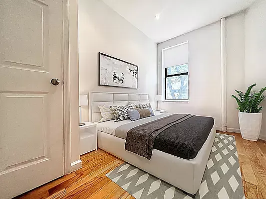 Rented by Vector New York, LLC | media 14