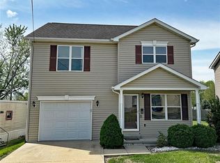 310 W State St, Mascoutah, IL