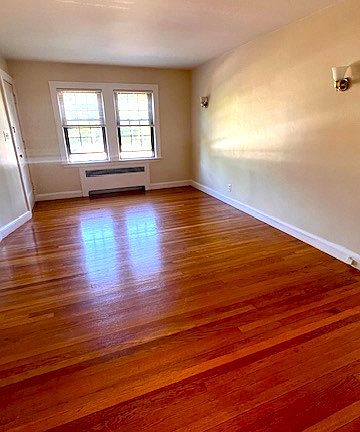3rd image of 902 Furnace Brook Pkwy APT 1R