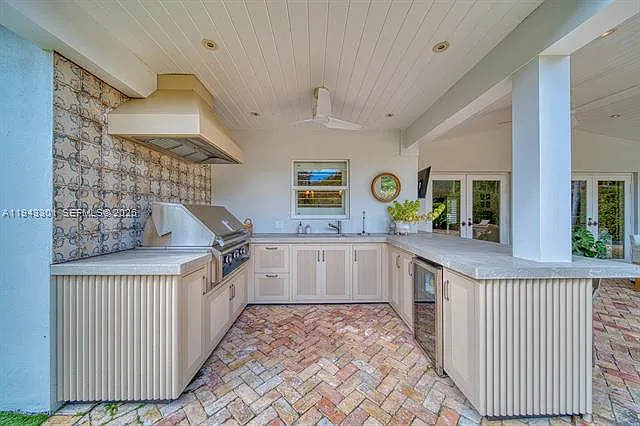 7621 SW 65th Pl — Photo 35