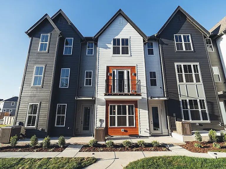 1209 Nations Dr — Photo 1
