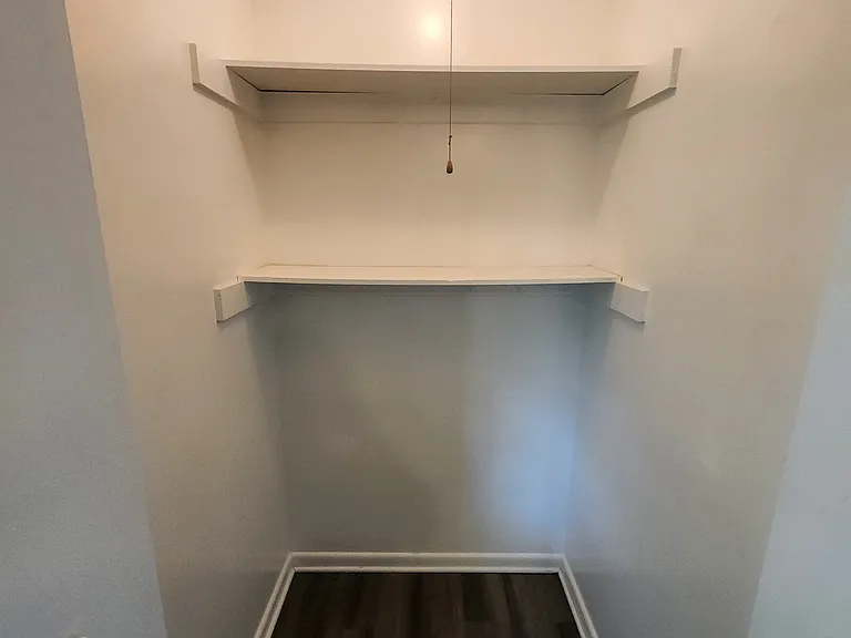 10210 Nola Dr — Photo 8