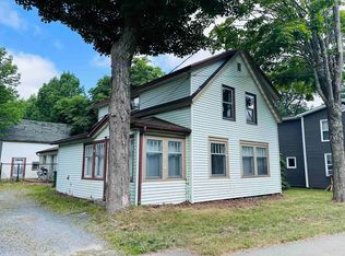 210 Victoria Rd, Bridgewater, NS B4V2N9