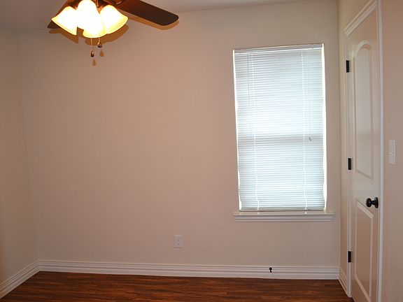 3rd image of 508 W Hull St