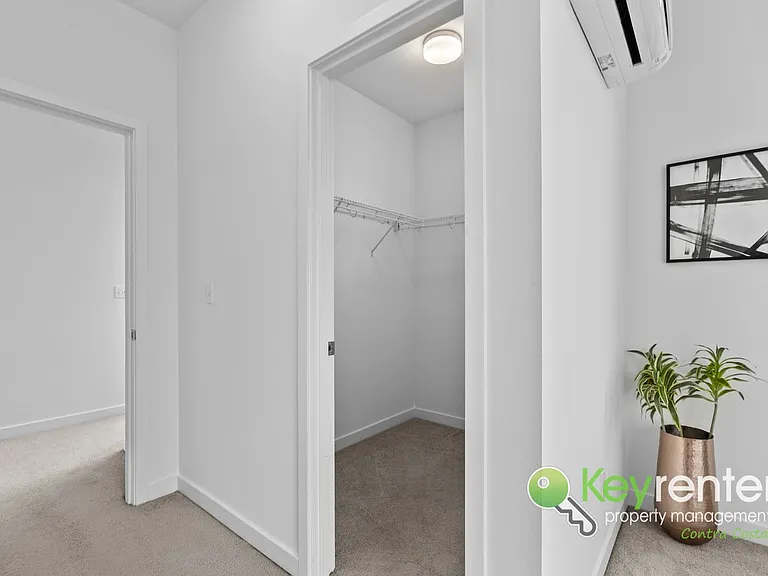 2514 S Washington St — Photo 9