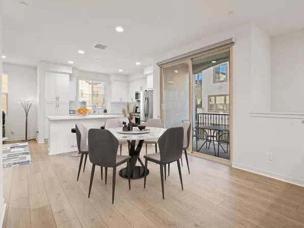 312 Waverunner Ct, Santee, CA 92071