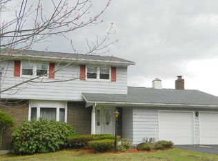 2920 Twilight Dr, Endwell, NY 13760