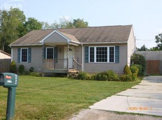 5032 Murphy Dr, Flint, MI 48506